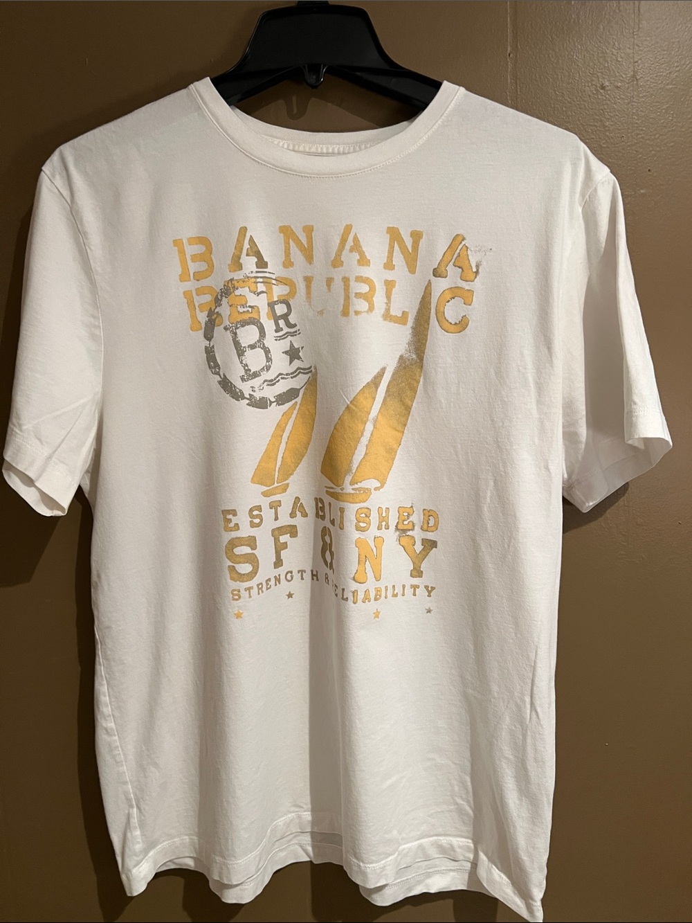 Banana Republic White Tee with Gold and Gray Graphic